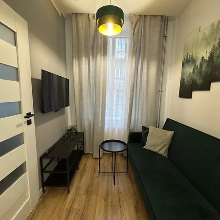 Urban Nest Plebiscytowa * Katowice